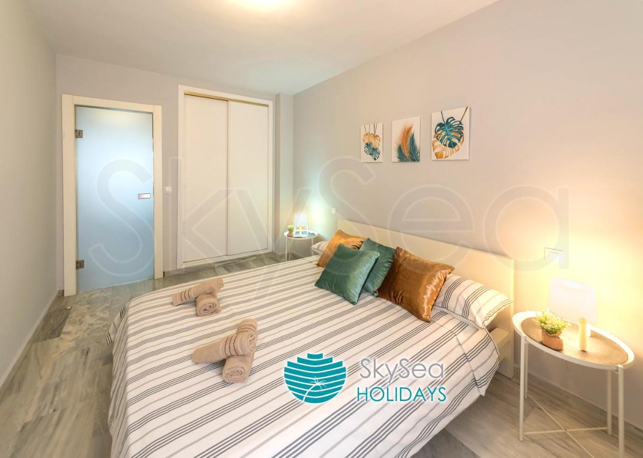 Sky Sea Holidays Malaga Turquesa Exteriör bild